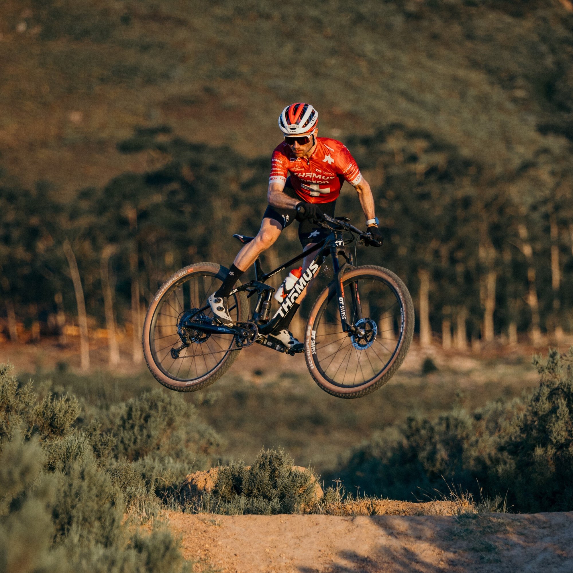 Math-Lightrider-R3-Jump-quadrat Math-Lightrider-R3-Jump-quadrat