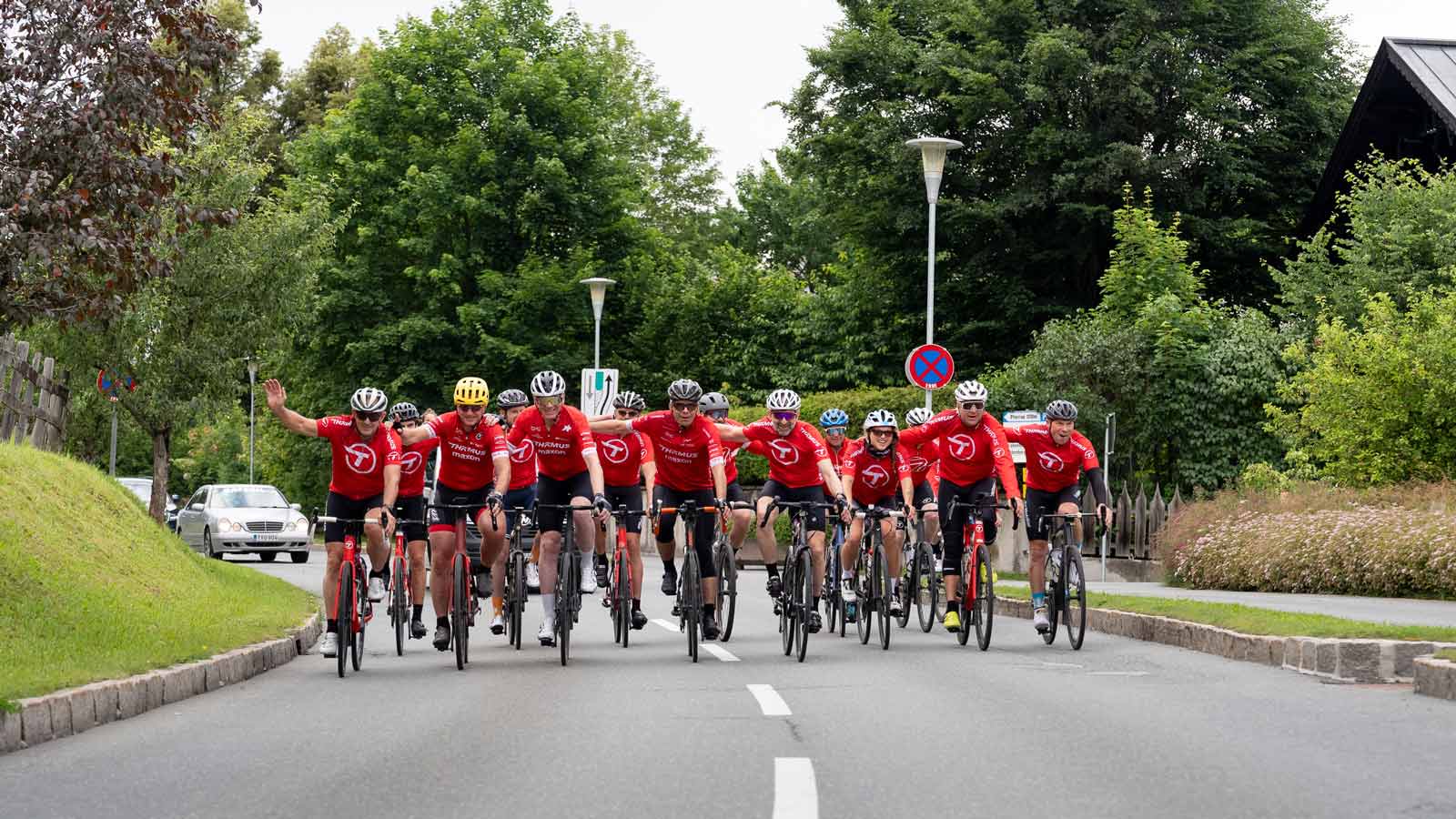 team-helfer-thoemus-events-velo-zusammen